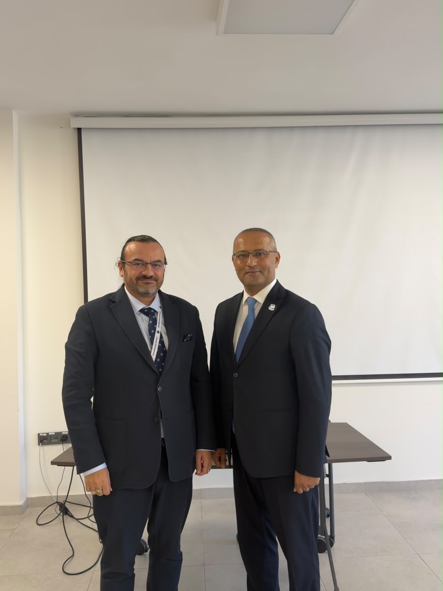 BUHARA DEVLET ÜNİVERSİTESİ REKTÖR YARDIMCISI PROF. DR. ABROR CORAYEV ANKARA ÜNİVERSİTESİ ARAŞTIRMA DEKANLIĞINI ZİYARET ETTİ.